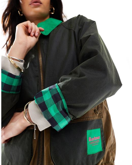 X asos - hayley - giacca cerata bosco con motivo patchwork di Barbour in Green