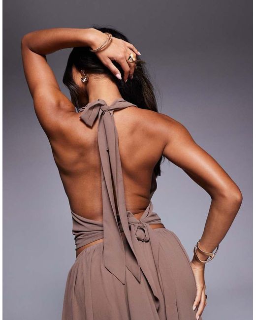 Top Con Cuello Halter Desbocado Y Pronunciado De Chifón De (Parte De Un Conjunto) Aria Cove de color Gray