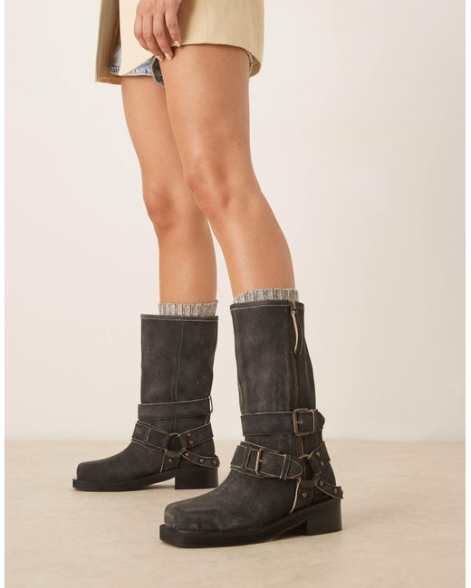 Casey - bottes hauteur genou style motard en daim effet vieilli à boucles ASOS en coloris Natural