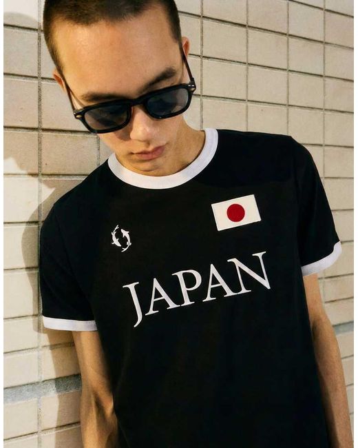 Bershka Green Slim Fit Printed T-Shirt for men