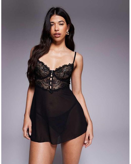 Ann Summers Iris in het Black