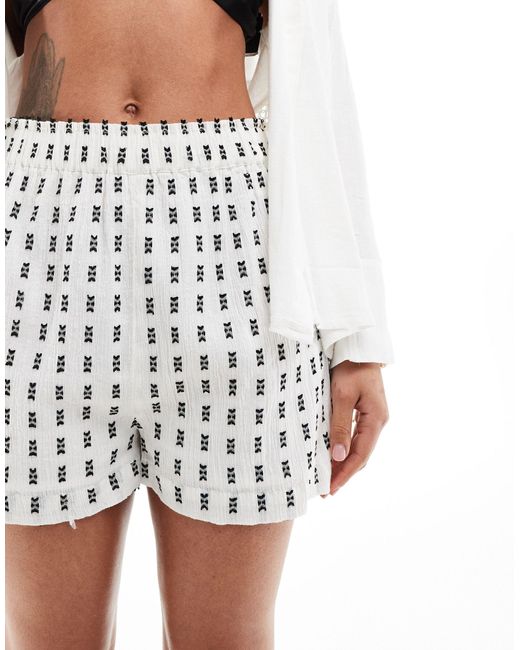 New Look White Embroiderie Shorts