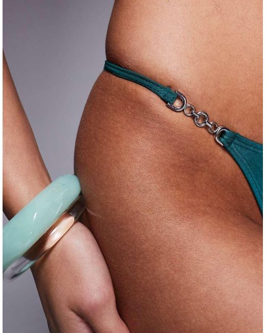 ASOS Nicole San Andreas in het Blue