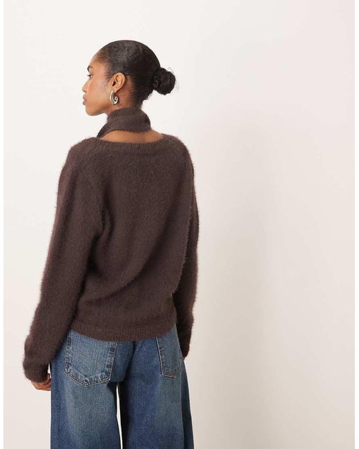 Motel Brown Dikara V Neck Fluffy Slouchy Jumper With Matching Scarf
