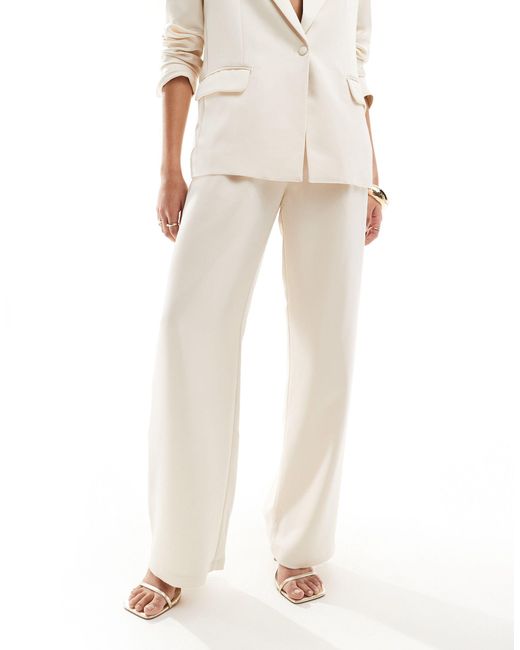Hen - pantalon habillé d'ensemble en satin - ivoire Pretty Lavish en coloris White