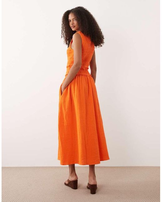 Ingrid Nobody's Child de color Orange