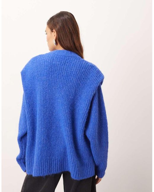 Maglione Lavorato Cobalto A Coste Con Spalle Imbottite di ARRANGE in Blue