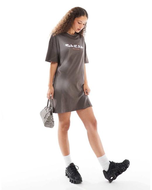 Shirt dress graphic sale