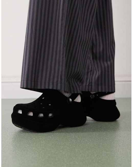 Bae di CROCSTM in Black
