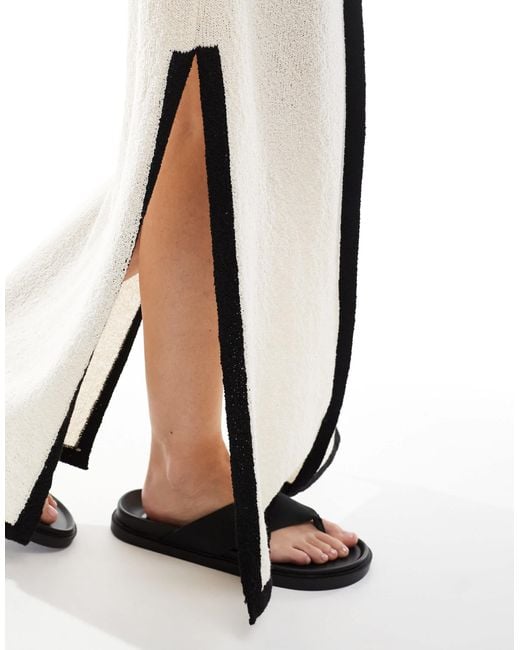 4th & Reckless Multicolor Contrast Trim Sleeveless V Neck Knitted Beach Maxi Dress