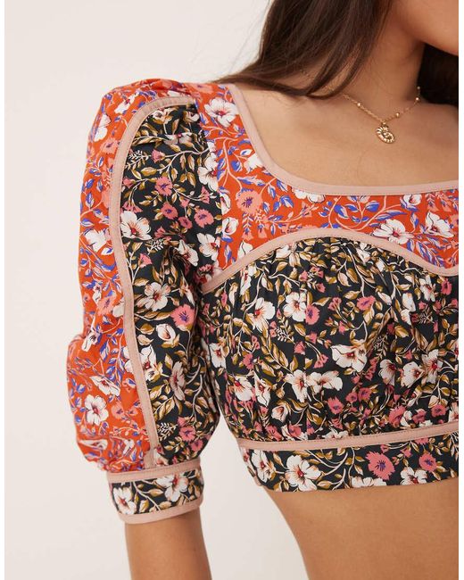 Glamorous Multicolor Crop Top With Puff Sleeves