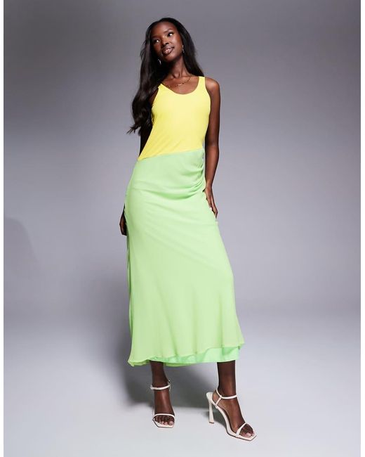Vestido Largo Con Diseño Color Block, Cuello De Nadadora Y Falda De Chifón De ASOS de color Green