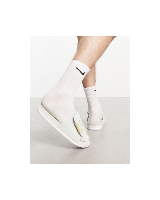 nike slippers outfit