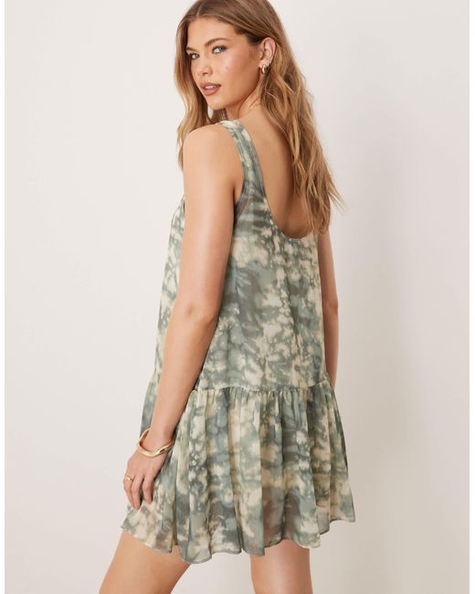 Robe courte à taille basse en mousseline avec imprimé abstrait - vert ASOS en coloris Multicolor
