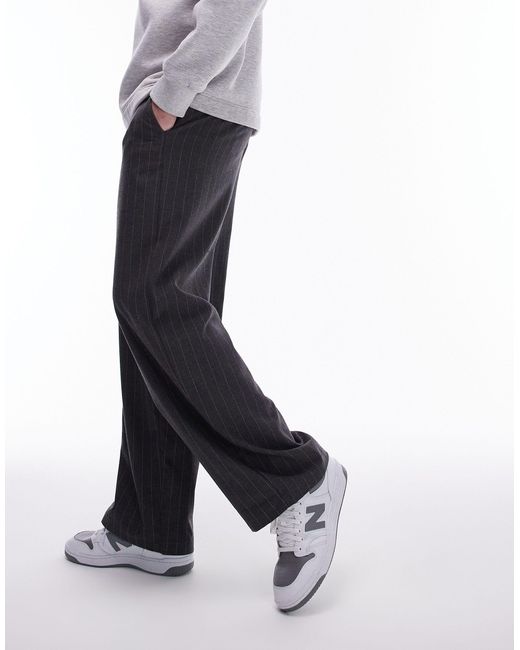 Pantaloni a fondo ampio antracite con motivo gessato di Topman in White da Uomo