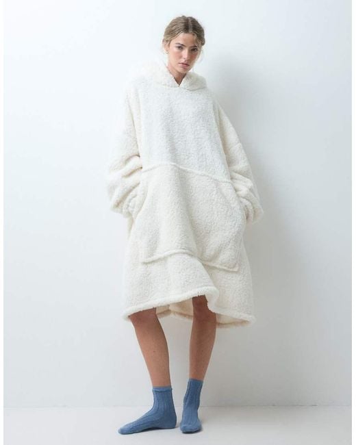 Loungeable White Cozy Snow Tipped Super Soft snuggle Hoodie