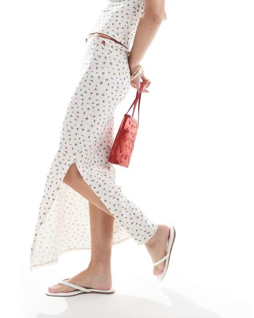 Pull&Bear White Ditsy Floral Pointelle Maxi Skirt Co-Ord
