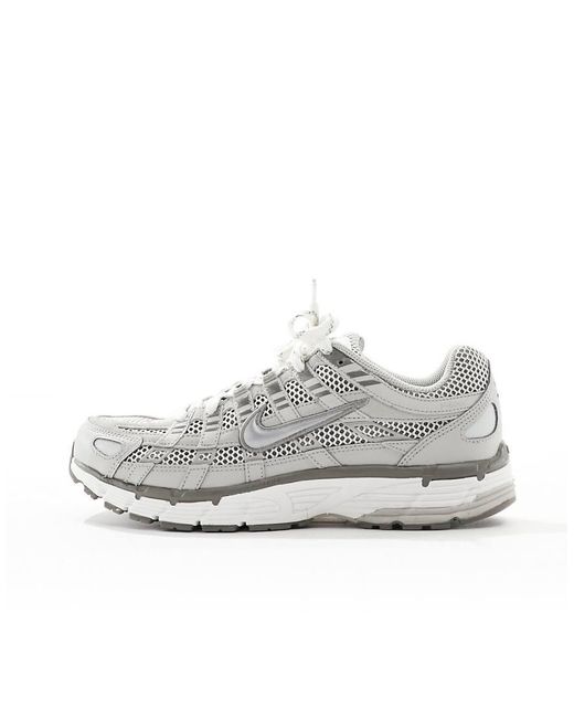 Nike P-6000 in het Gray