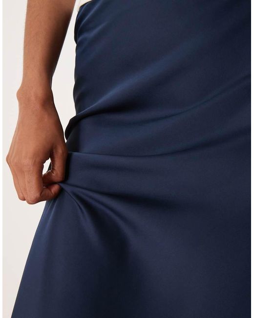 Gonna Lunga di Vila in Blue