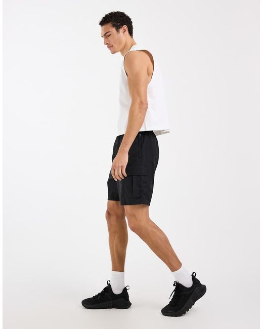 4505 White Crinkle Nylon 7" Cargo Training Short With Zip Pockets for men