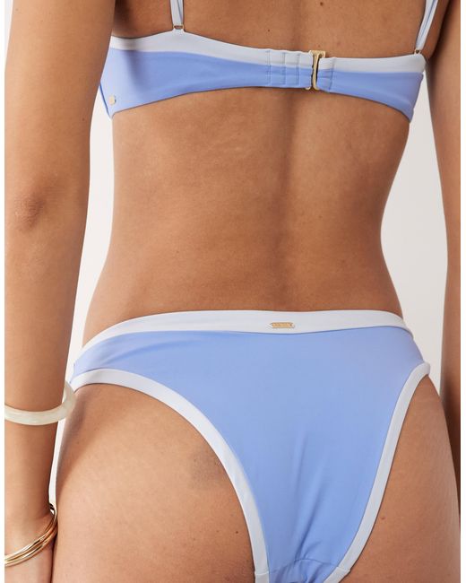 Bas Tala en coloris Blue
