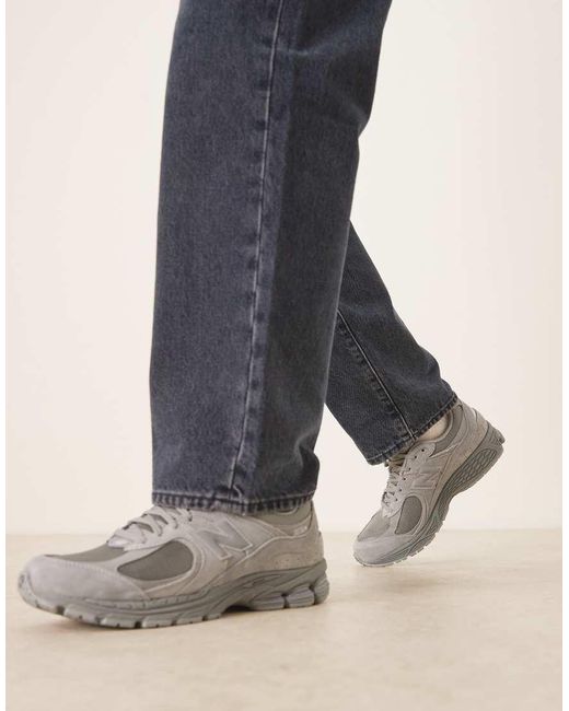 New Balance Gray 2002 Trainers for men