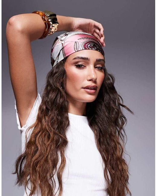 Pañuelo Para El Cabello Rosa Y Color Crema Con Estampado De Satén Exclusivo De -Rojo Kaiia de color Multicolor