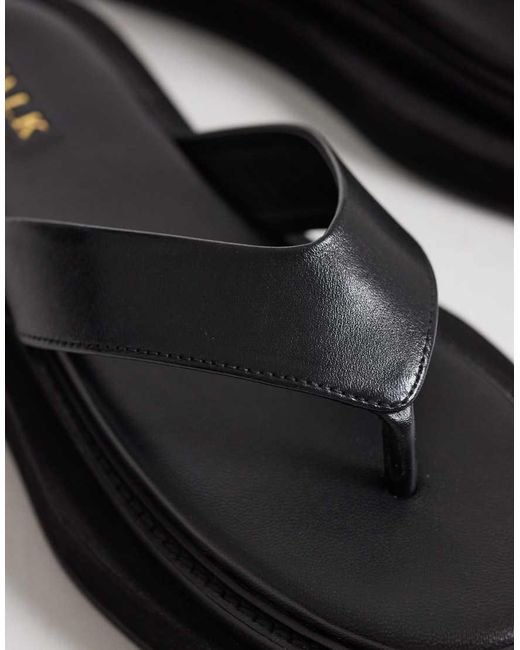 Walk London Black Berlin Toe Post