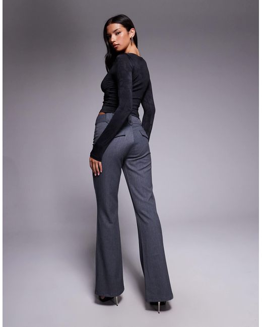 Kittie - pantalon coupe évasée ajustée d'ensemble à taille haute et détail boutonné - anthracite Tiger Mist en coloris Blue