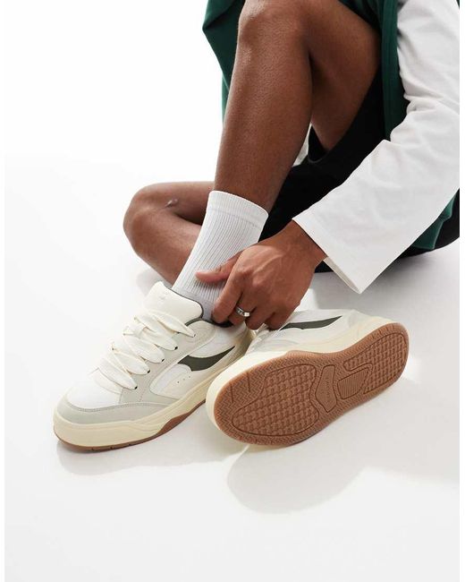 Bershka Natural Retro Sole Blocked Trainer for men