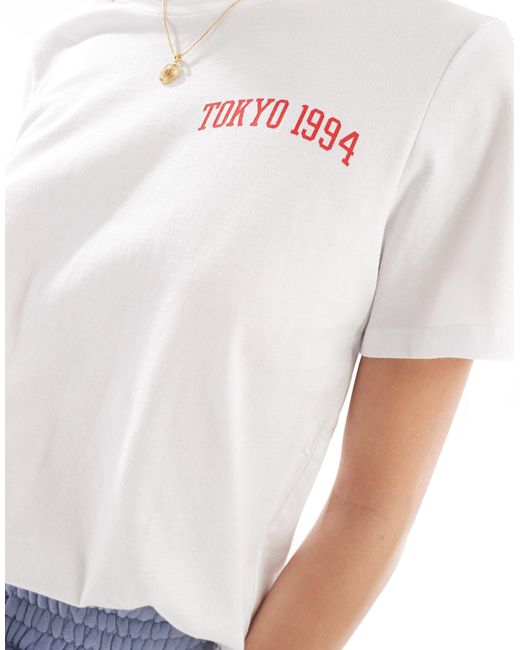 Camiseta blanca extragrande con estampado "tokyo" rojo Pieces de color White