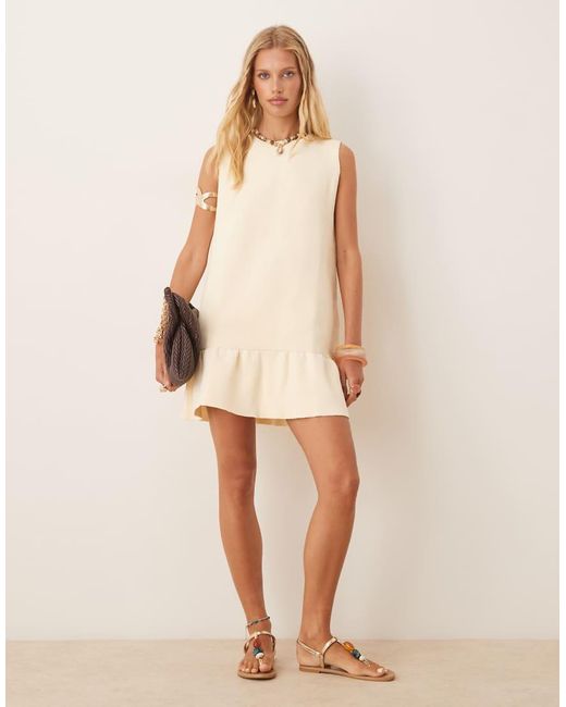 Vestido Corto Con Bajo Estructurado De -Blanco ASOS de color Natural