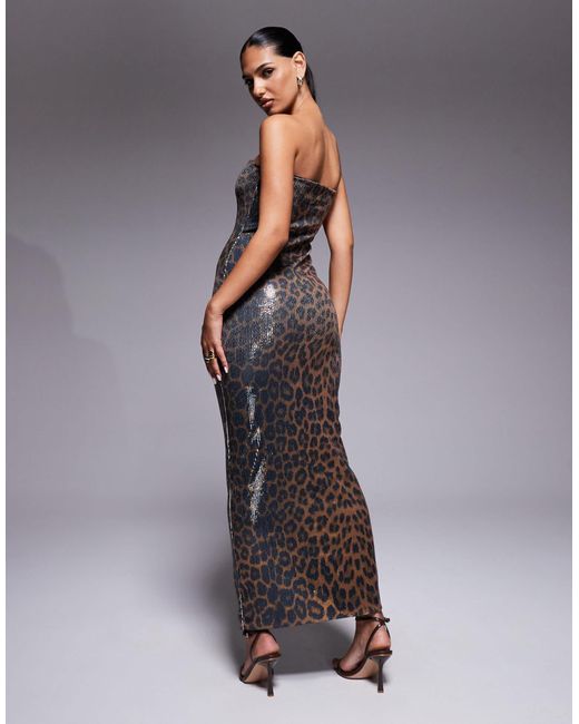 Robe bandeau longue moulante ornée Kaiia en coloris Multicolor