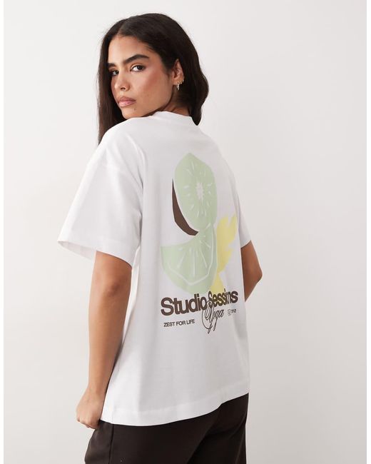 4505 White Oversized Heavyweight Quick Dry Cotton T-shirt With Studio Fruit Print