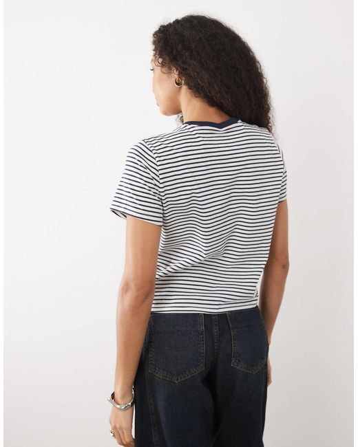 Abercrombie & Fitch White – leicht körpernahes t-shirt
