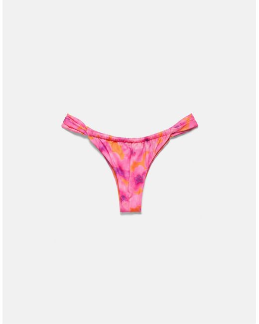 Bas Pull&Bear en coloris Red