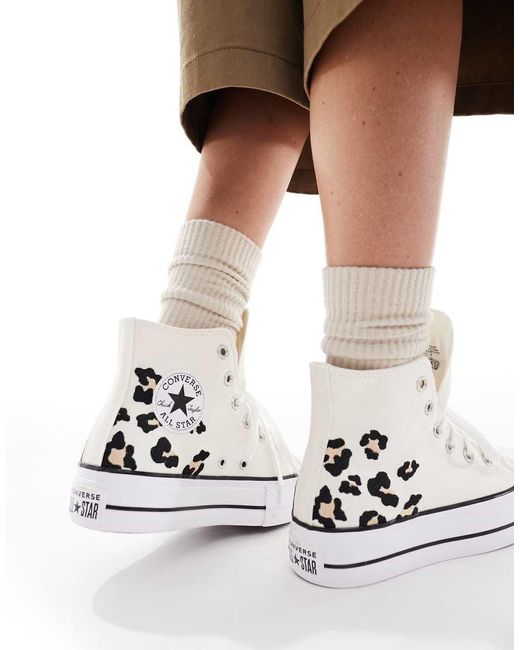 Converse White Chuck Taylor All Stars Lift Trainers