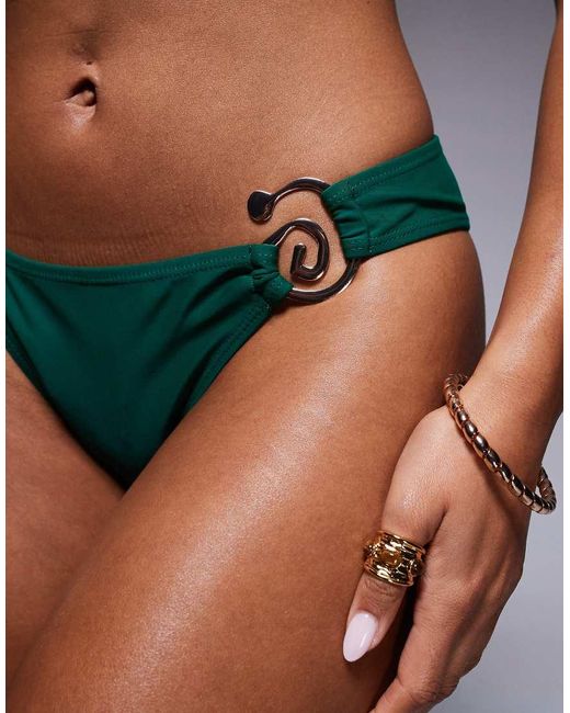 Slip Bikini Con Dettaglio Di Conchiglie Scuro di Moda Minx in Green