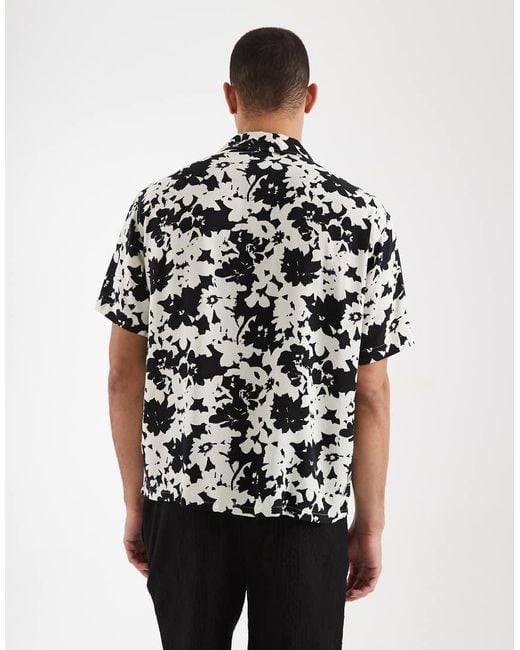 JJ Rebel Black Short Sleeve Shirt With Floral Print for men