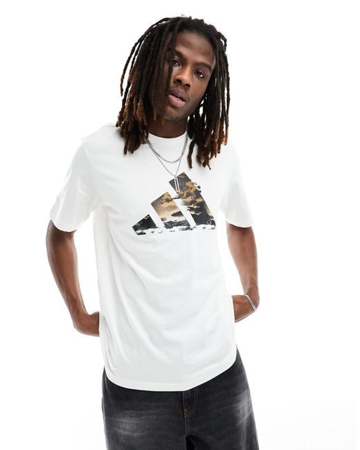 Adidas - basketball - t-shirt à grand imprimé graphique Adidas Originals pour homme en coloris White