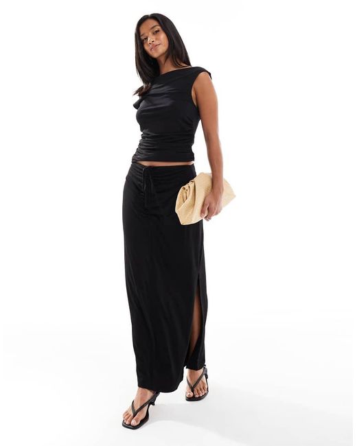 Vero Moda Soepelvallende Tanktop Zonder Mouwen Met Slash Hals in het Black