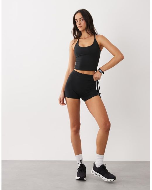 4505 Black Scoop Neck Tank Top With Inner Bra And Adjustable Straps