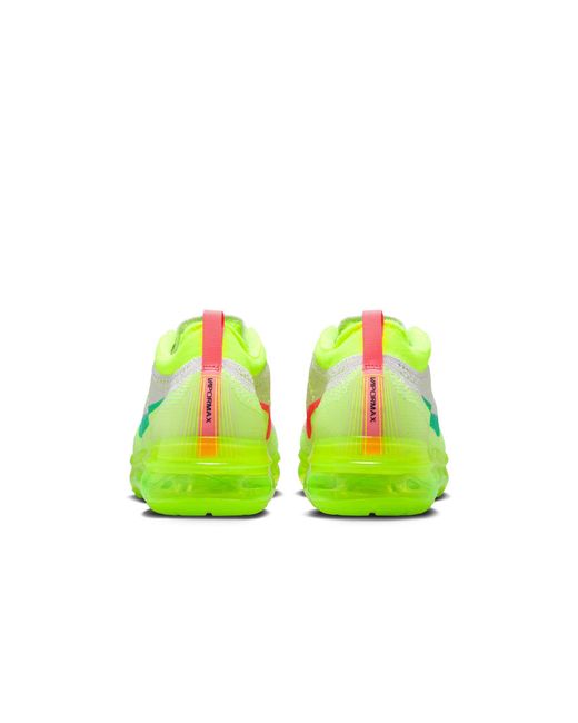 Nike Green Air Vapormax 2023 Flyknit Sneakers for men