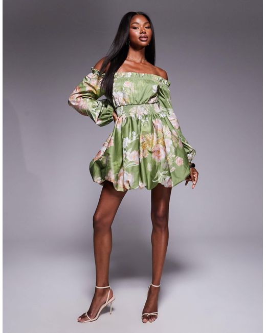 Robe courte à encolure bardot, à fleurs avec manches blouson et ourlet boule - pistache ASOS en coloris Green