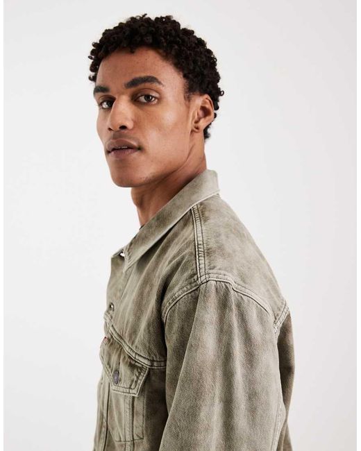 Levi's Natural Relaxed Fit Denim Trucker Jacket for men