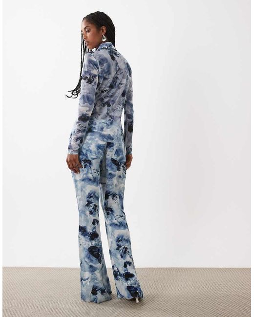 GOOD AMERICAN Blue V Waist Chiffon Flare Trouser Co-ord