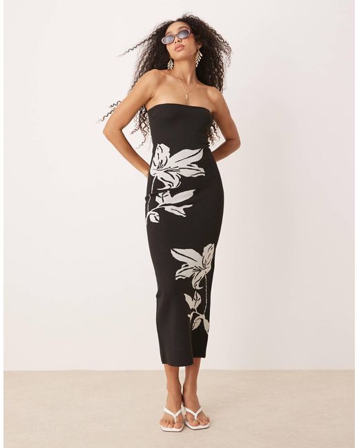 Milena - robe longueur mollet en maille avec encolure bandeau et motif fleurs - /crème Pretty Lavish en coloris Natural