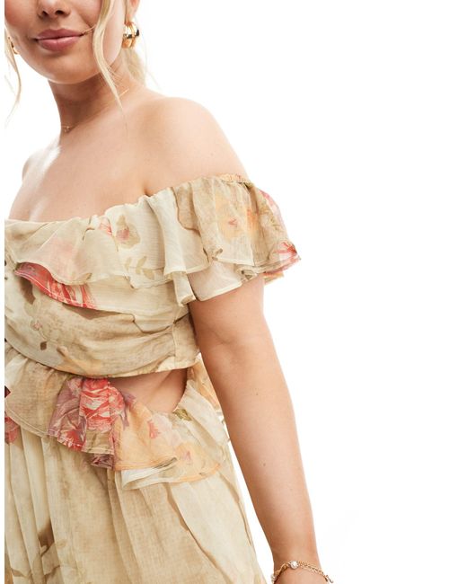 Asos design curve - robe mi-longue à imprimé fleuri patchwork et volants avec découpes et épaules dénudées ASOS en coloris Metallic
