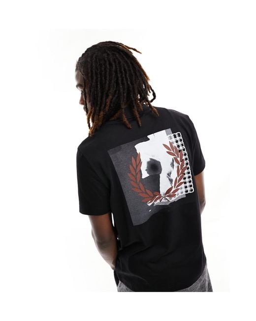 Camiseta negra con estampado gráfico en la espalda Fred Perry de hombre de color Black