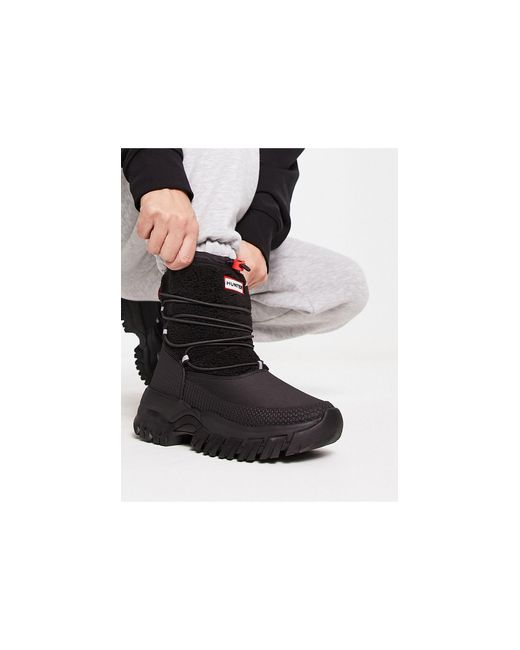 hunter original wanderer short sherpa snow boot in white